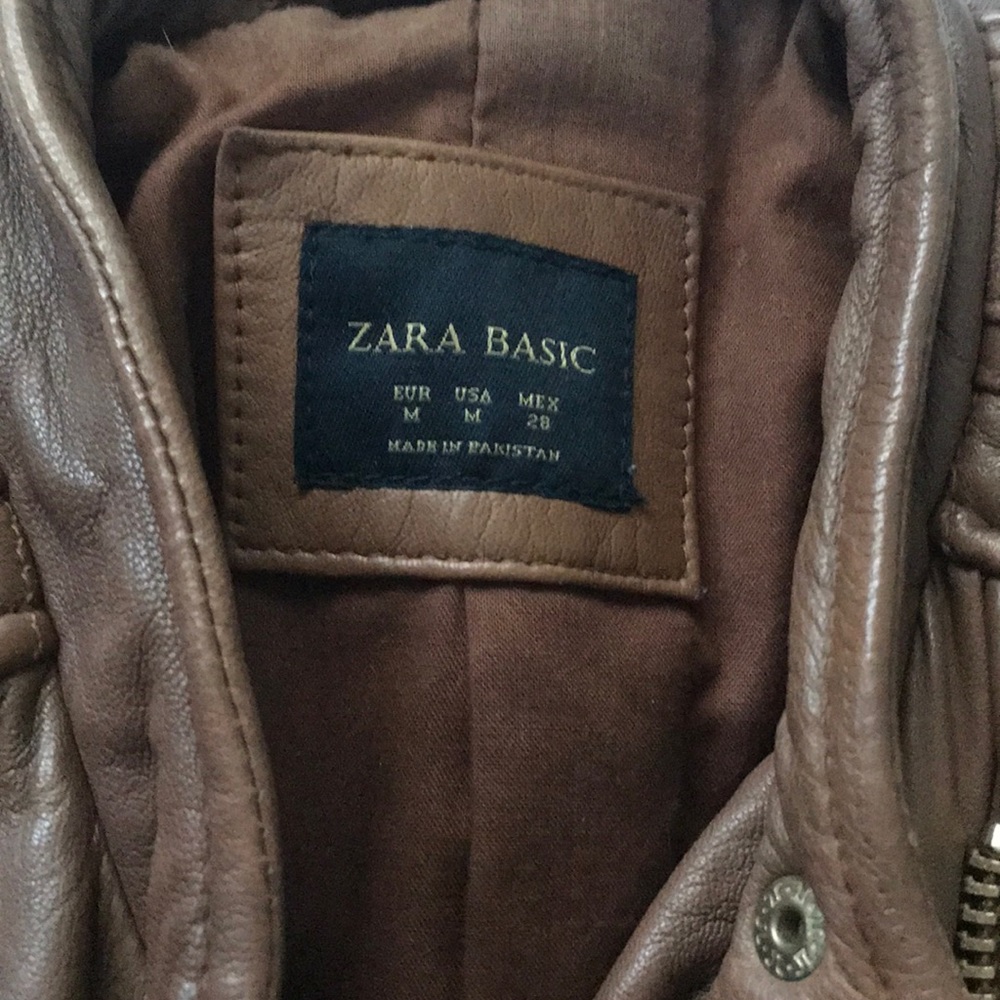 L E A T H E R J A C K E T - image 3